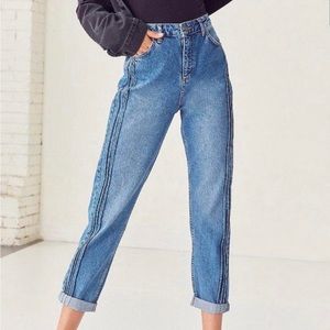 BDG WOMENS BLUE JEANS
